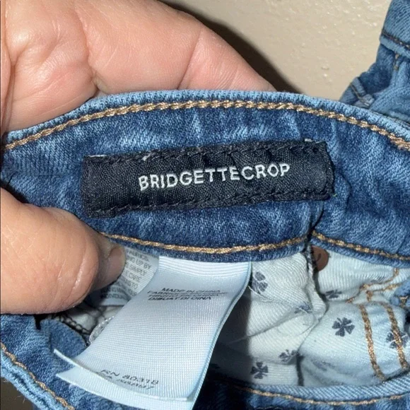 Lucky Brand Blue Cropped Jeans - Picture 3 of 8